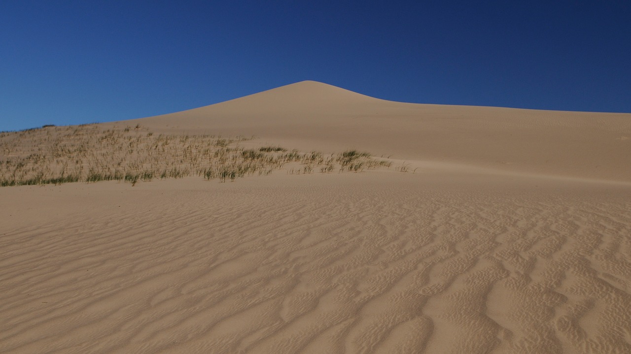 mongolia desert structure free photo