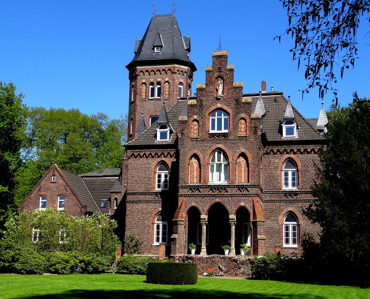 monheim am rhein malbork castle villa free photo