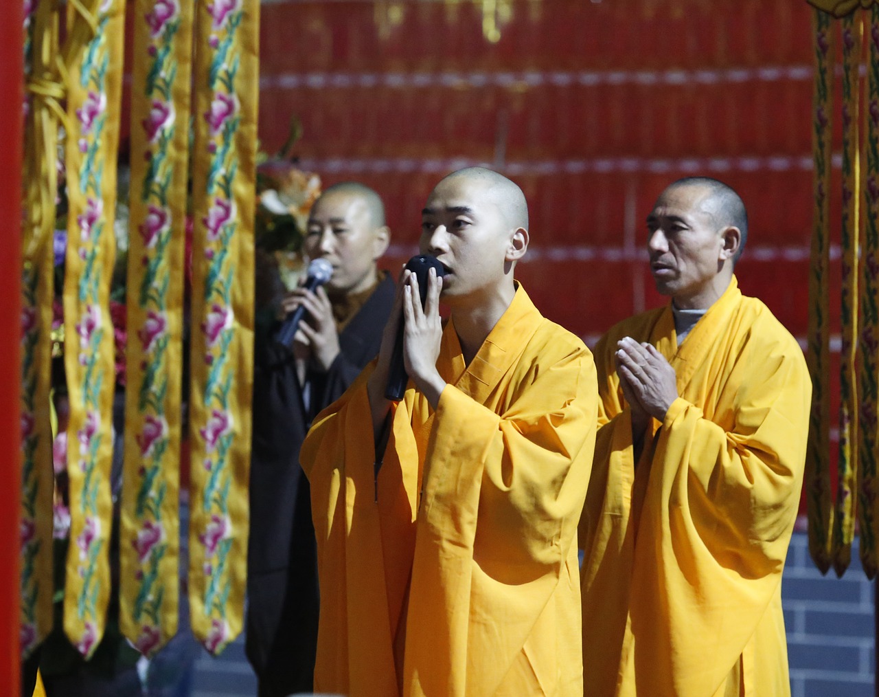 monk monks chanting free photo