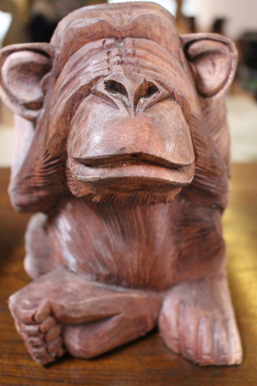 monkey sculpture carving free photo