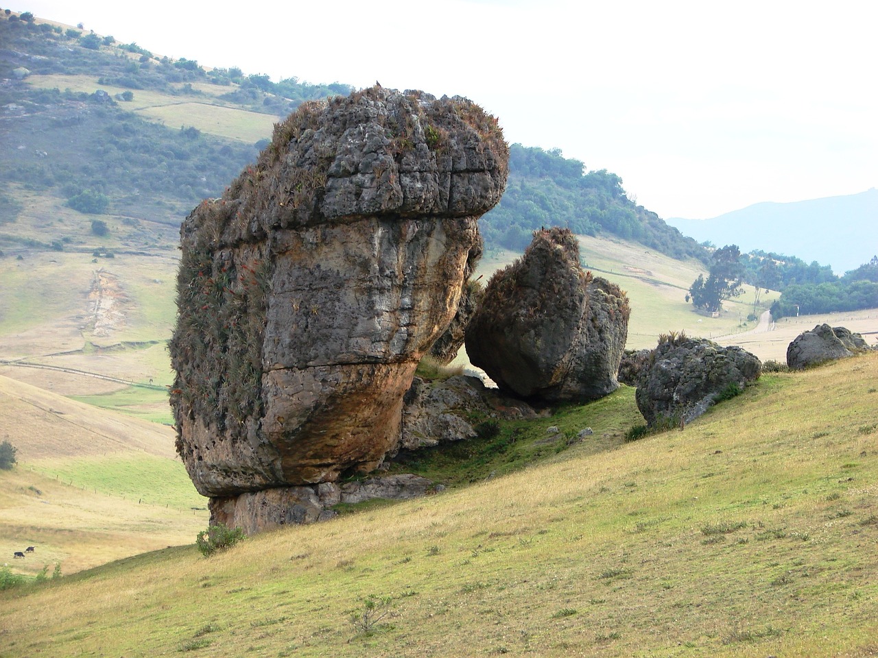 monoliths stones tunjos free photo