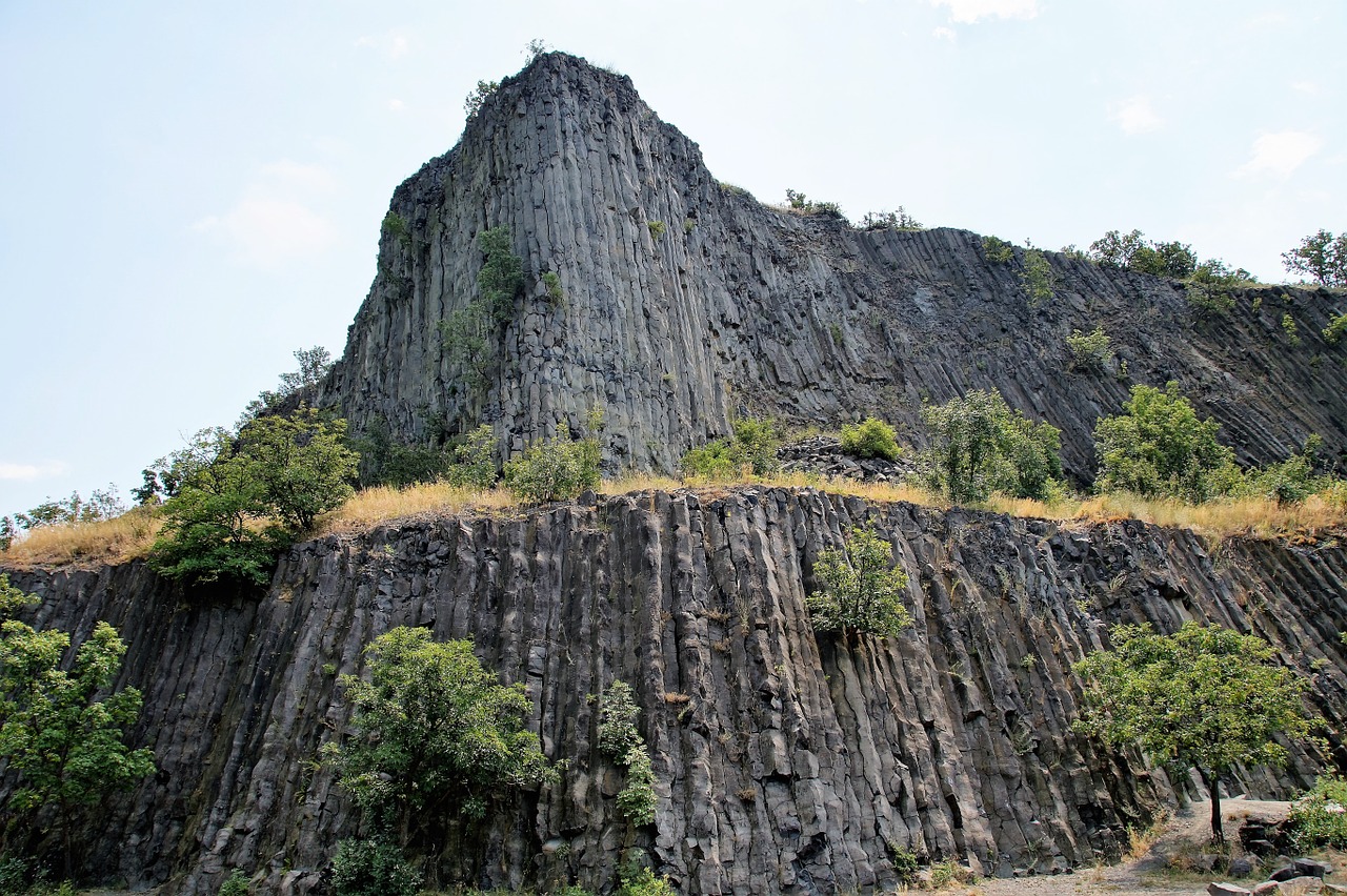 monoszló hegyestű basalt free photo