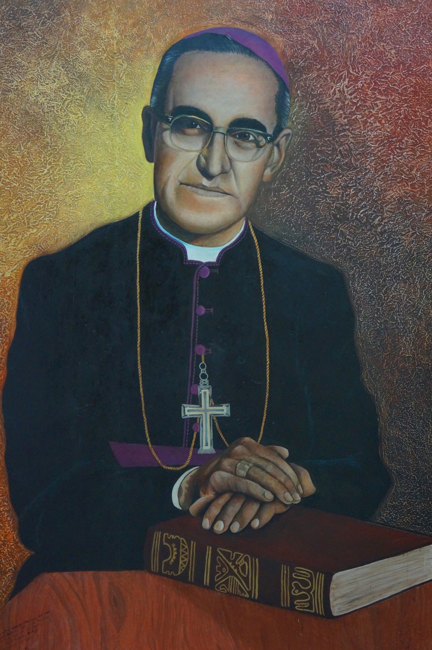 monsignor romero blessed santo free photo