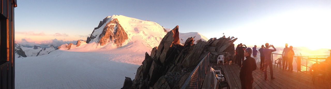 mont blanc cosmic cottage mountaineering free photo