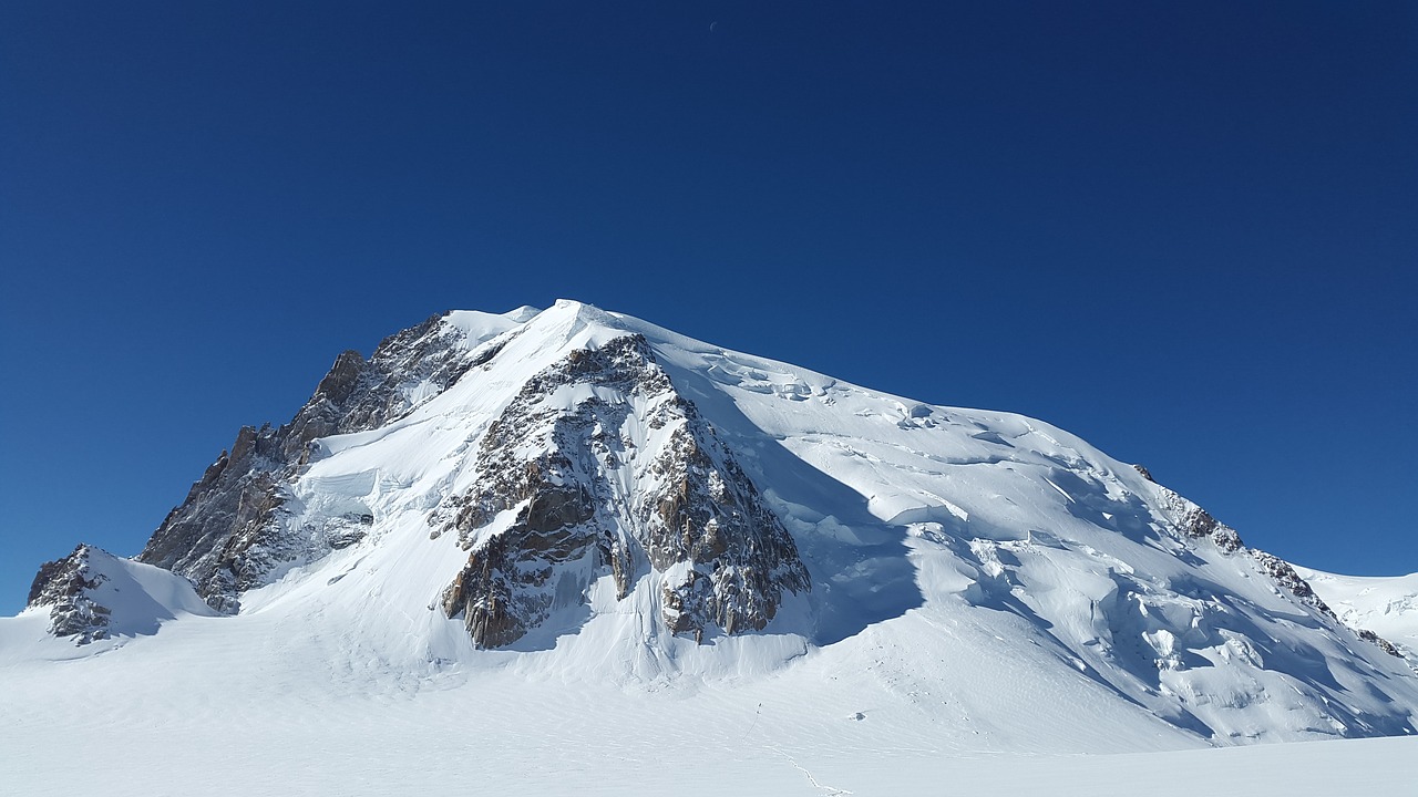mont blanc du tacul high mountains triangle du tacul free photo