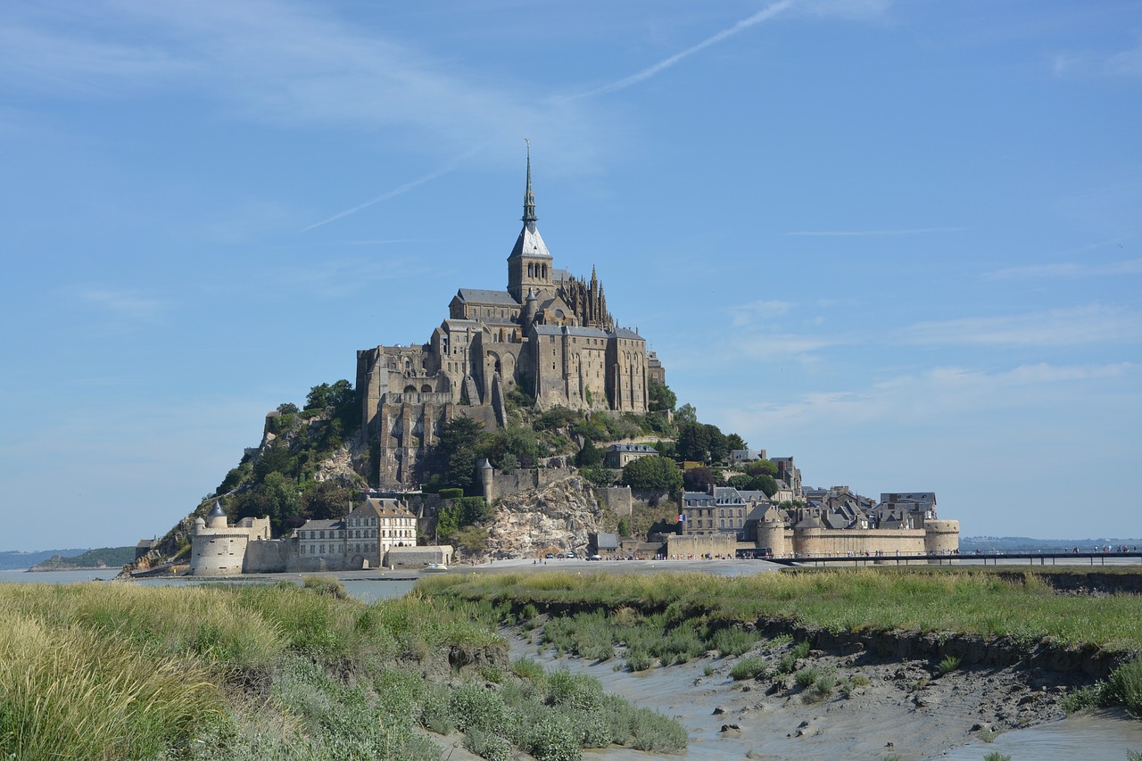 mont saint-michel handle normandy free photo