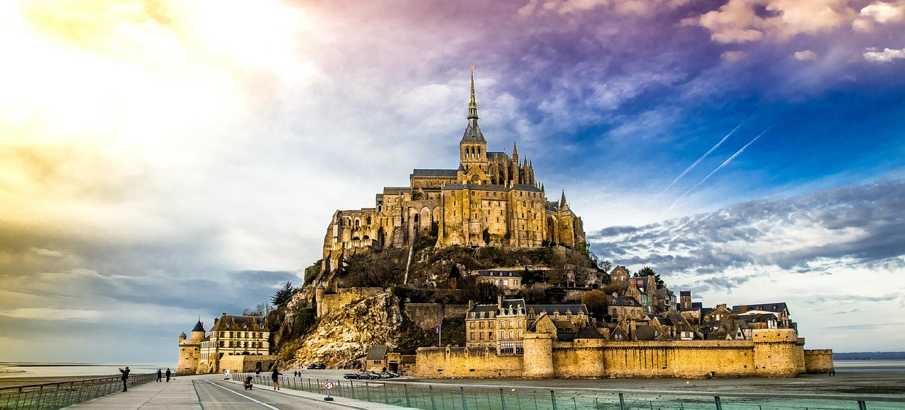 mont st michel  island  church free photo