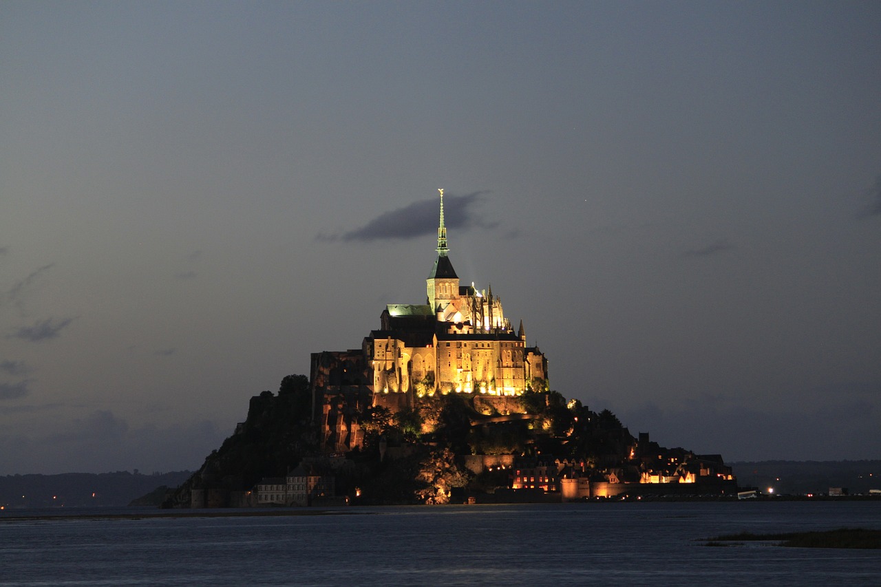 mont st michel france monastery free photo