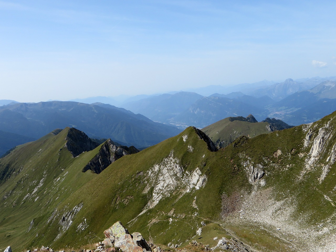 monte frerone  mountain  tops free photo