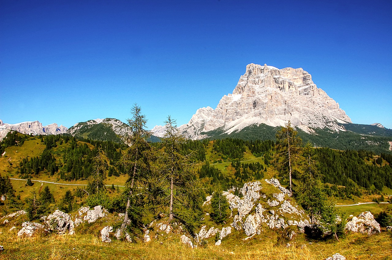 monte pelmo  dolomites  alpine free photo