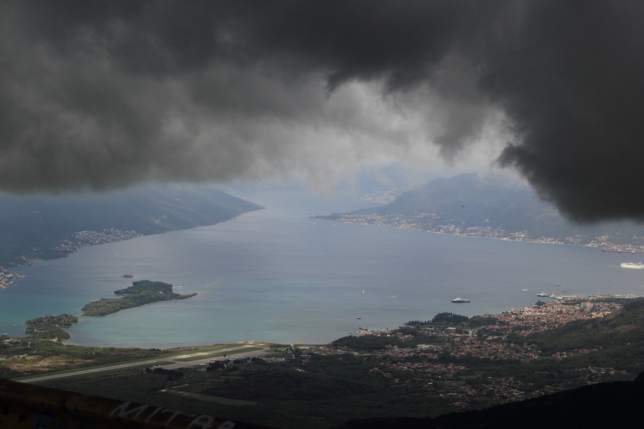 montenegro kotor lake free photo