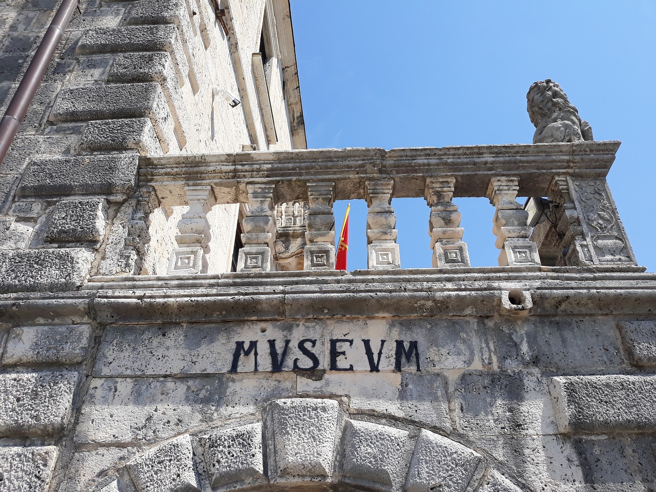 montenegro  museum  perast free photo