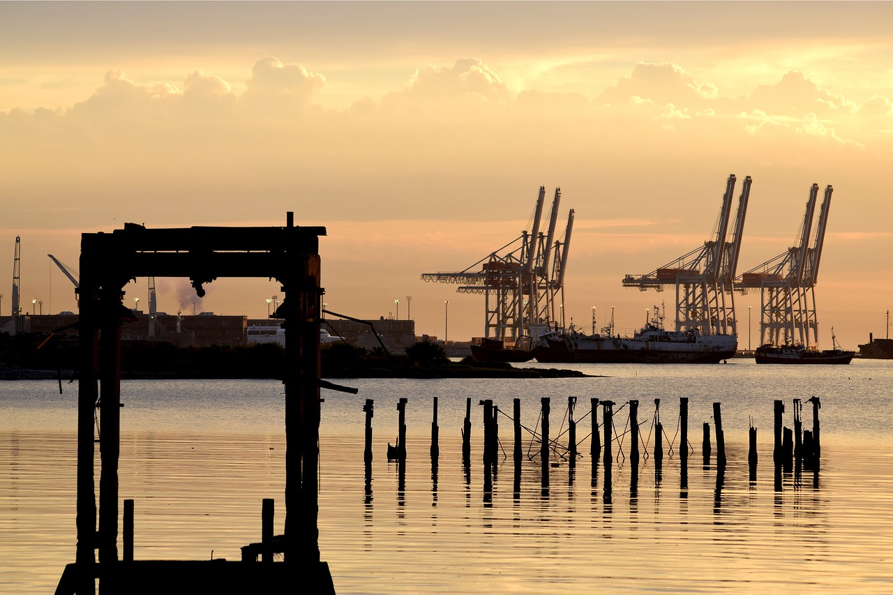 montevideo  port  bay free photo