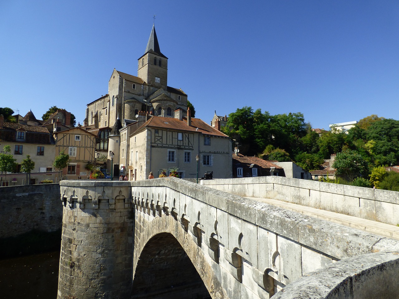 montmorillon bridge architecture free photo