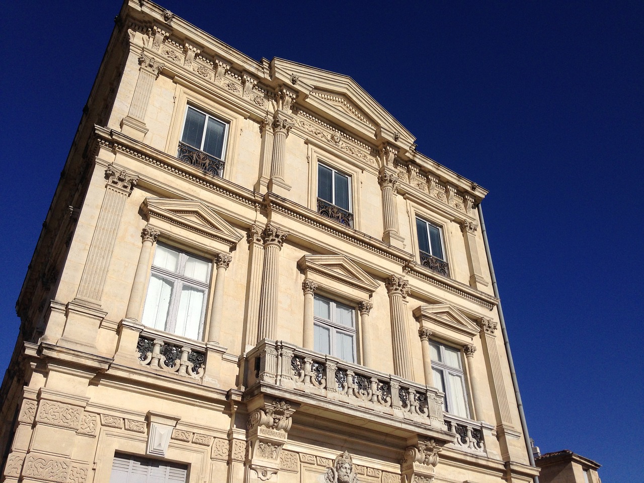 montpellier building architecture free photo