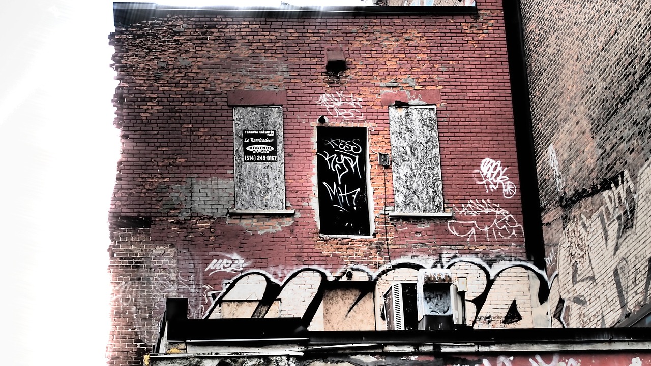 montreal graffiti decay free photo