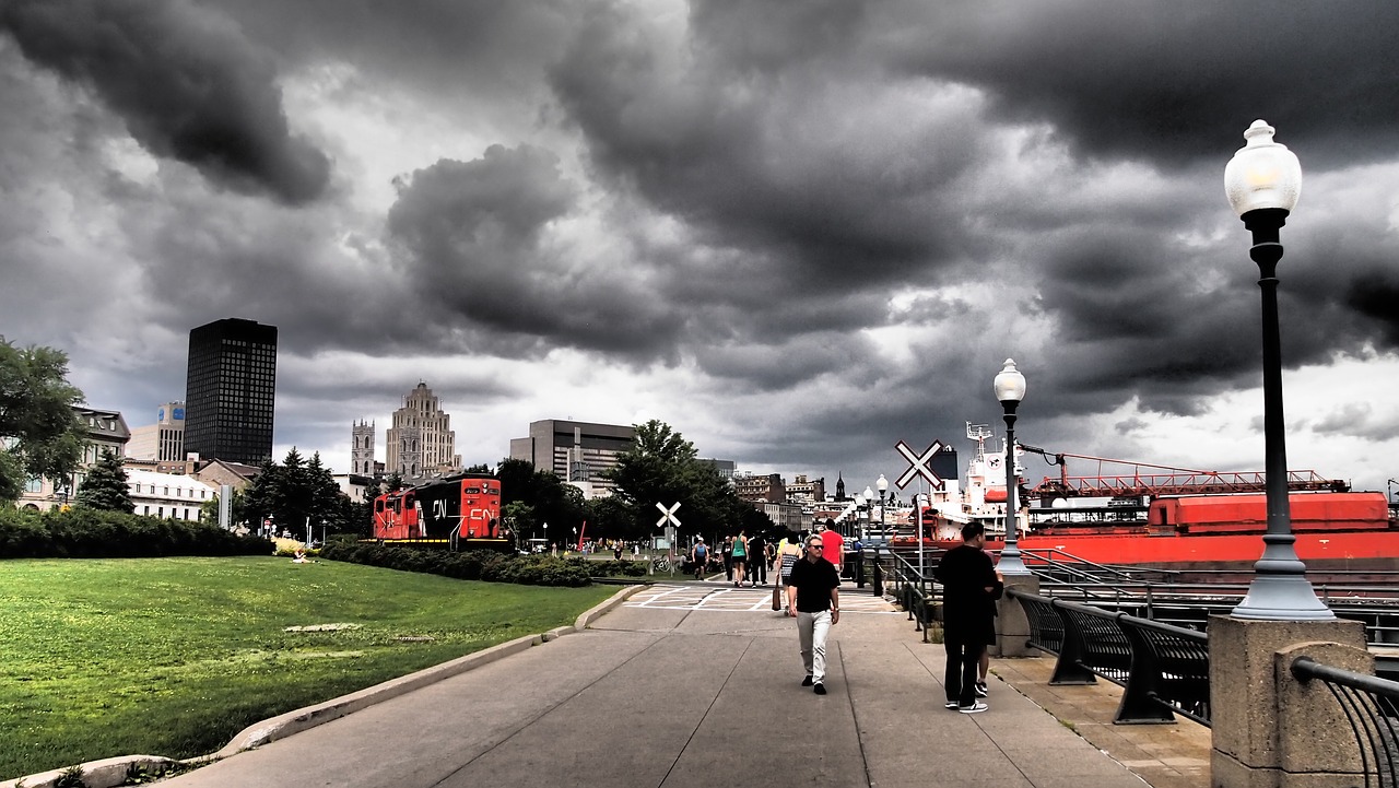 montreal port train free photo