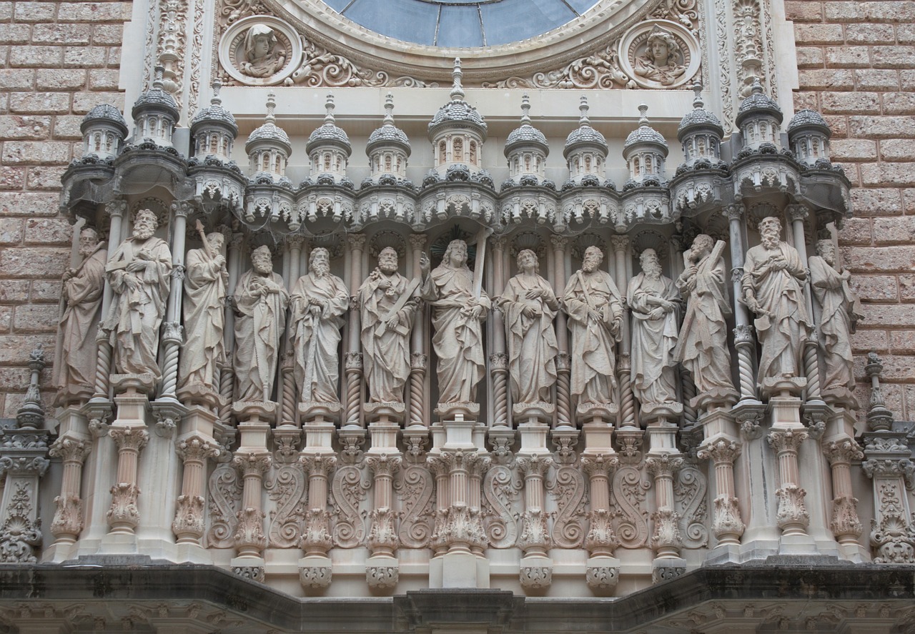 montserrat  santa maria de montserrat  apostle free photo