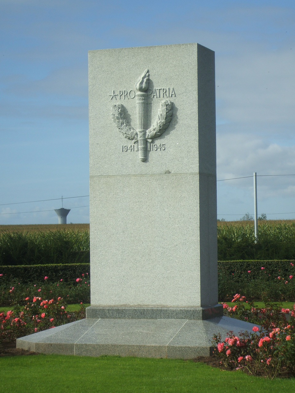 monument normandy cemetery free photo