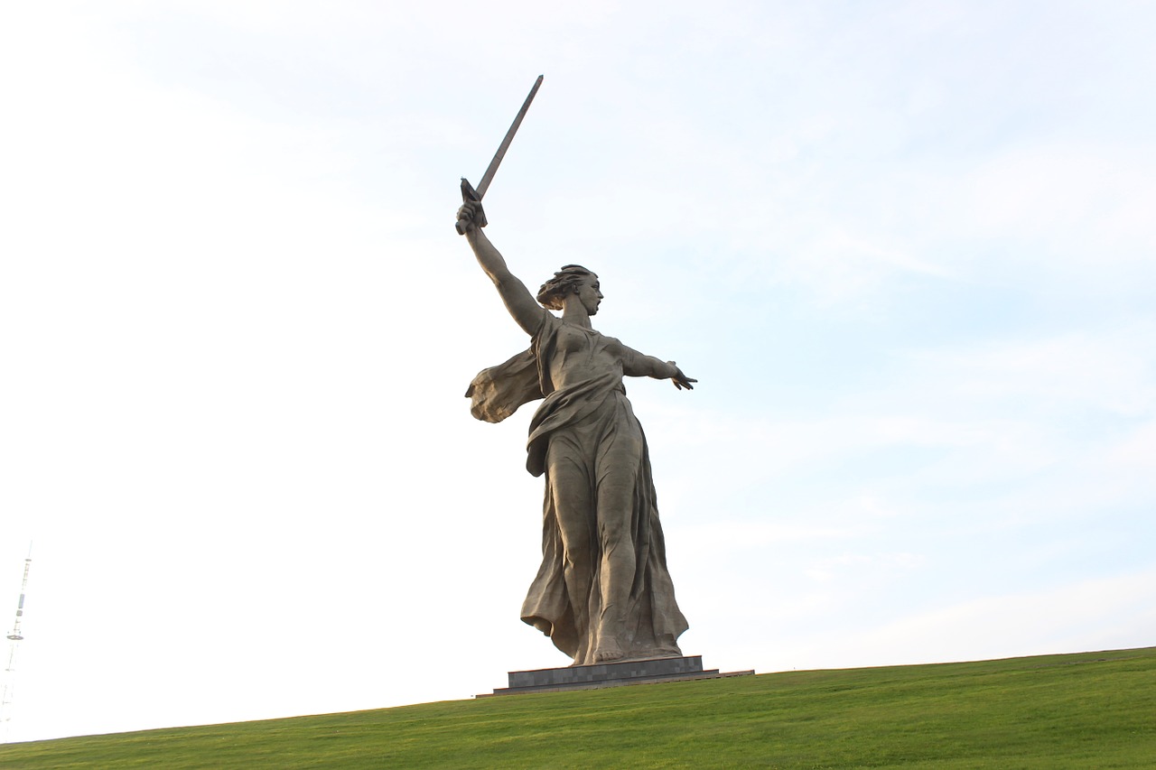 monument volgograd mother motherland free photo