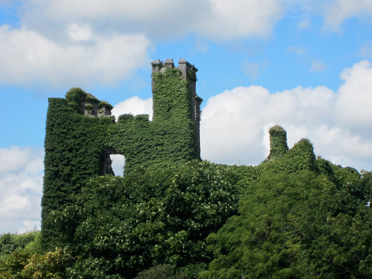 monument ireland vegetation free photo