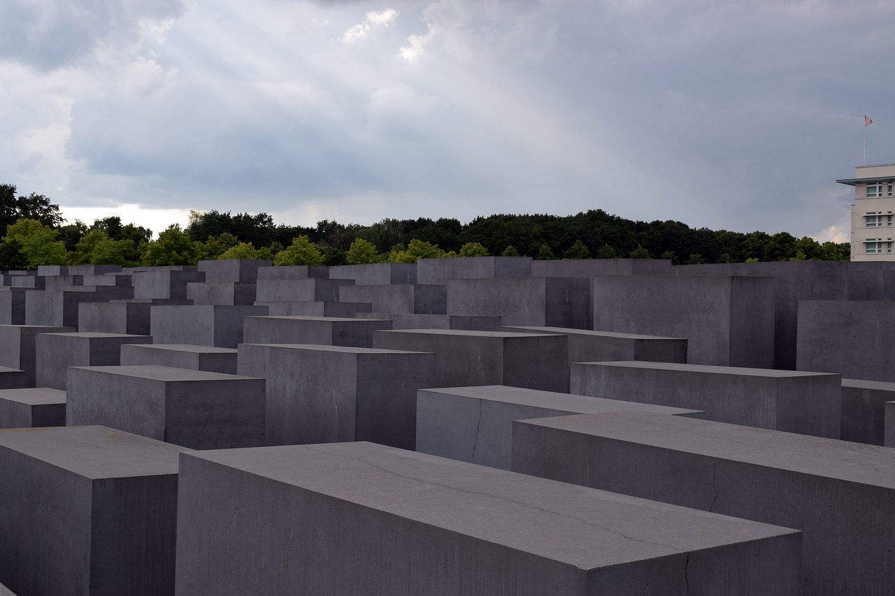 monument berlin clouds free photo