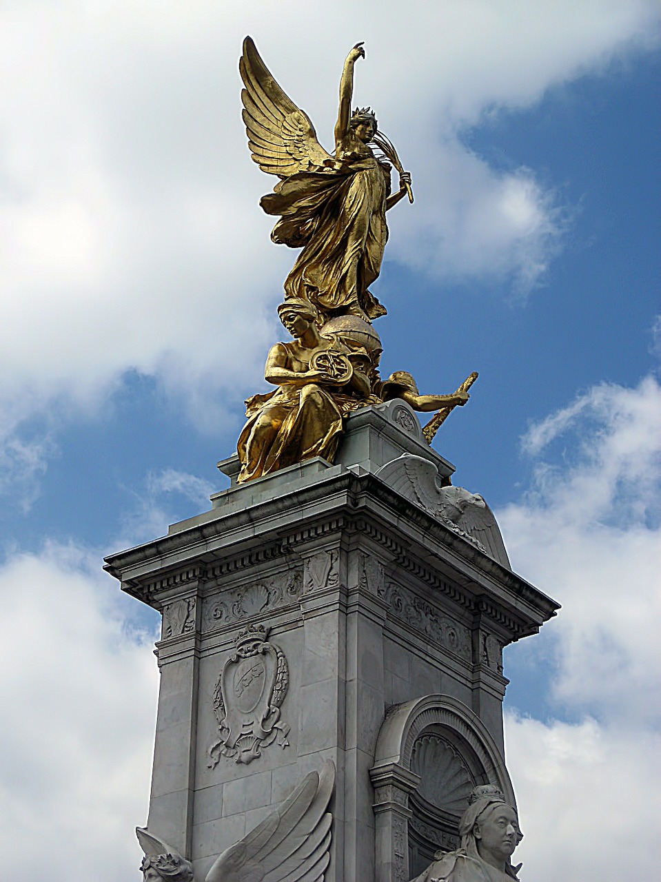 monument victoria sky free photo