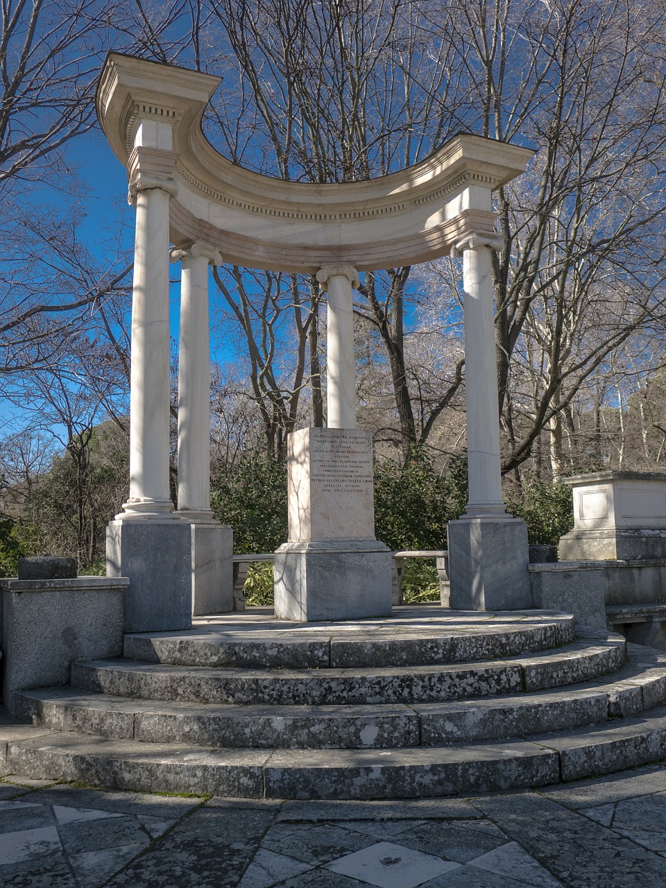 monument madrid park free photo