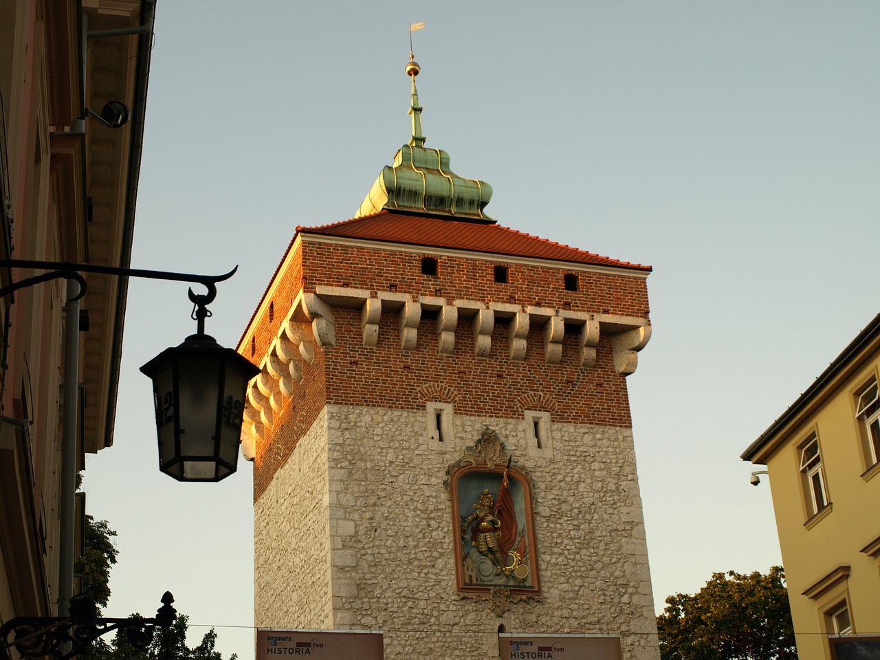 monument the old town architecture free photo