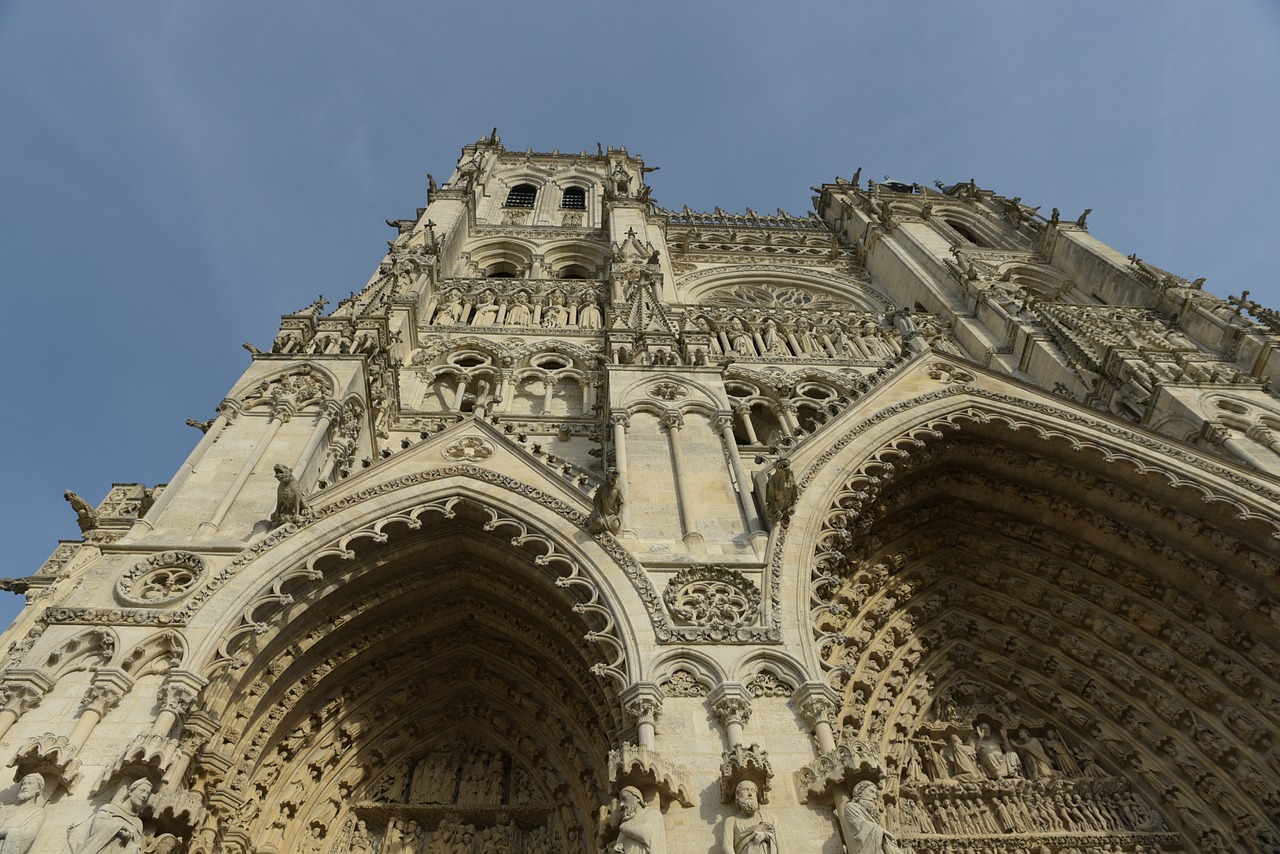 monument cathedral amiens free photo