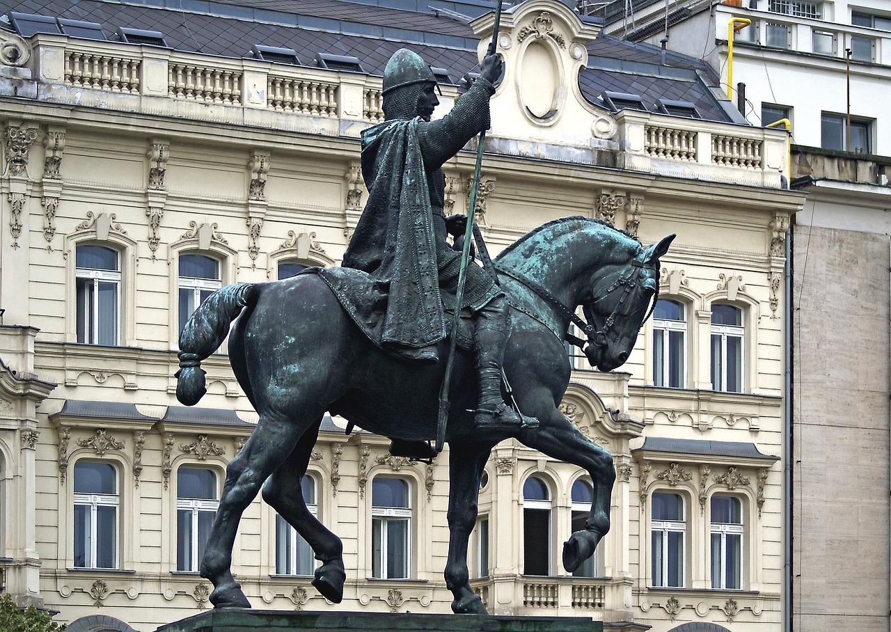 monument jeżdziec the horse free photo
