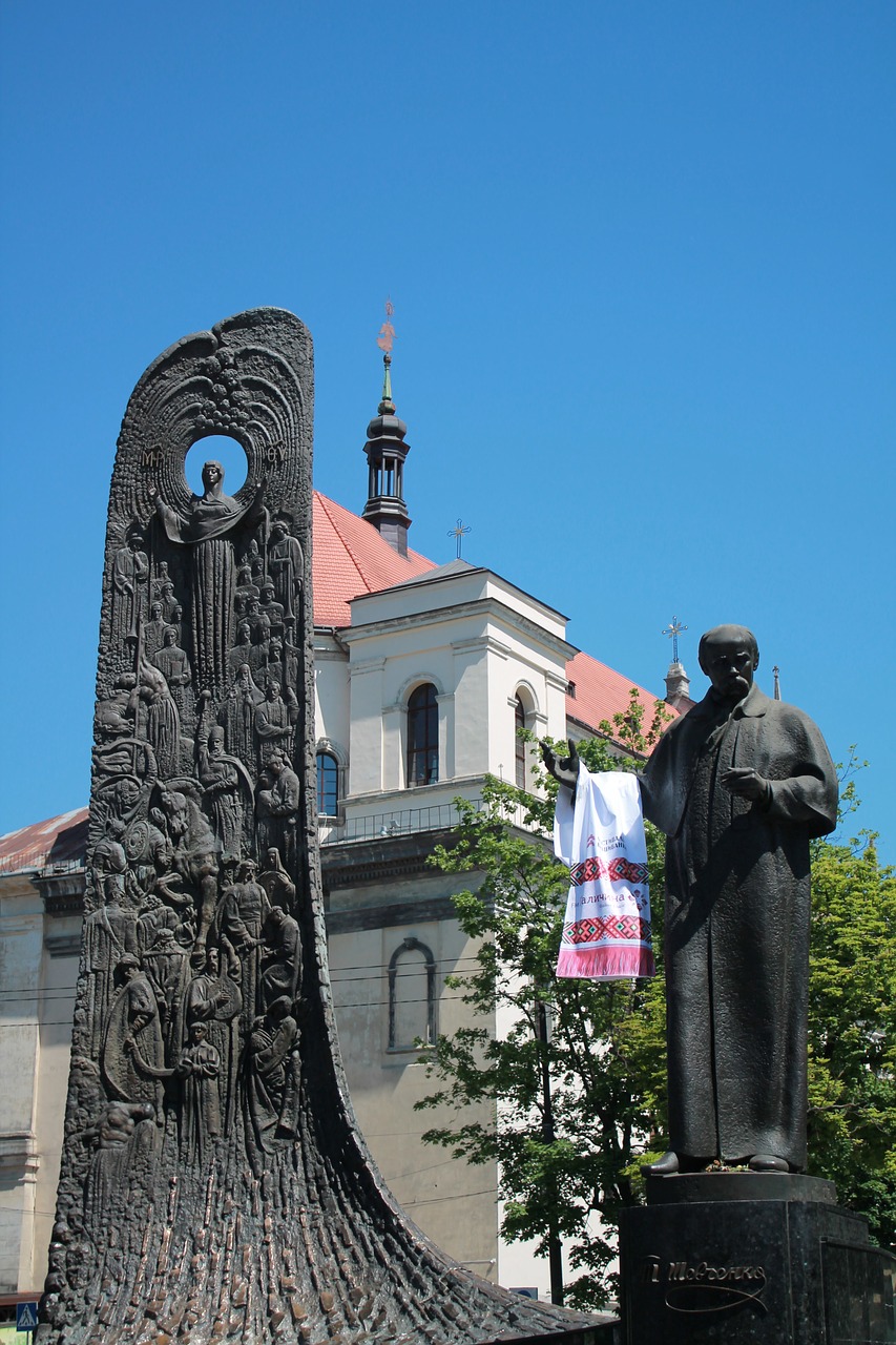 monument  taras shevchenko  church free photo