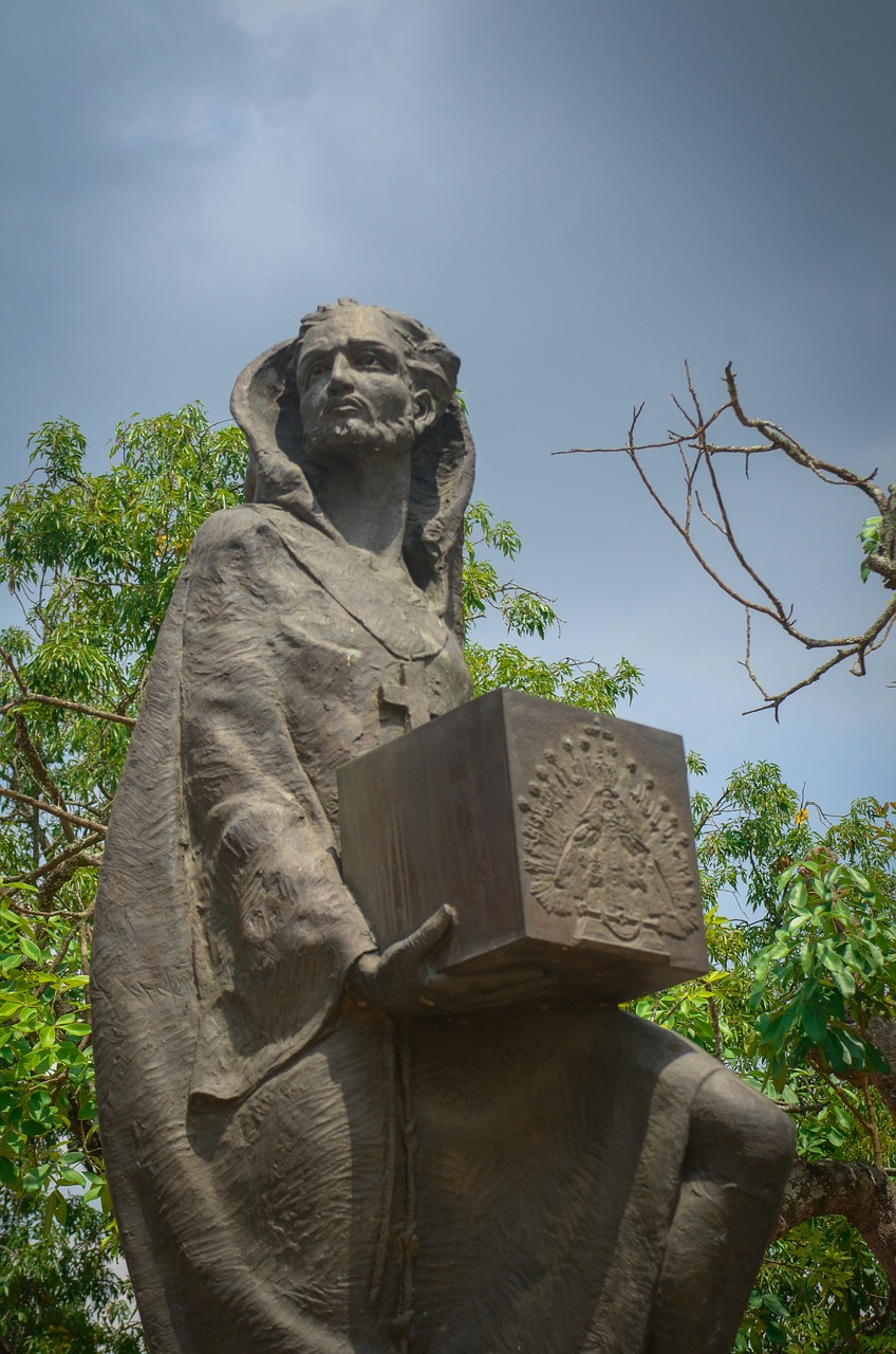 monument  guatemala  stone free photo