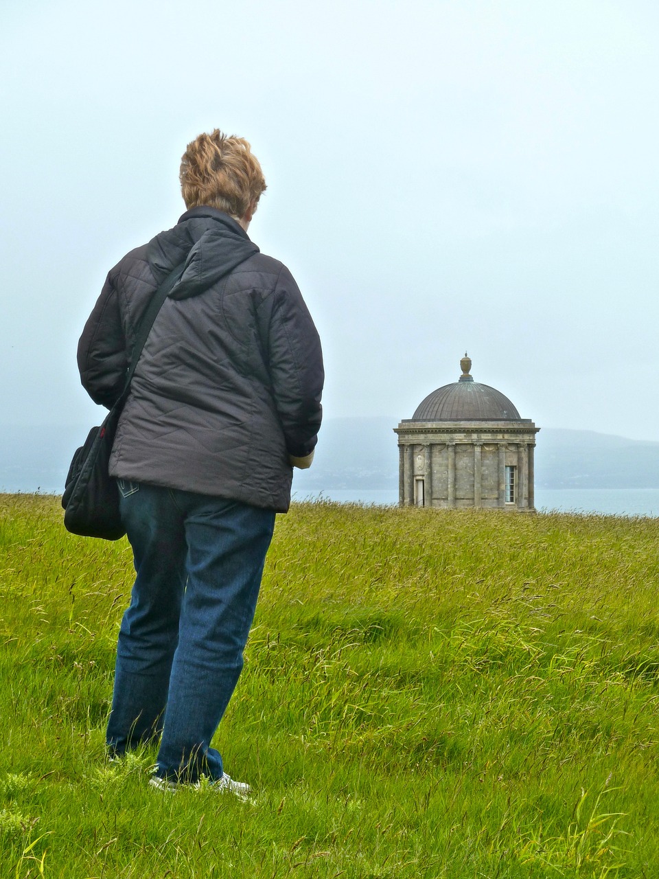 monument  folly  person free photo