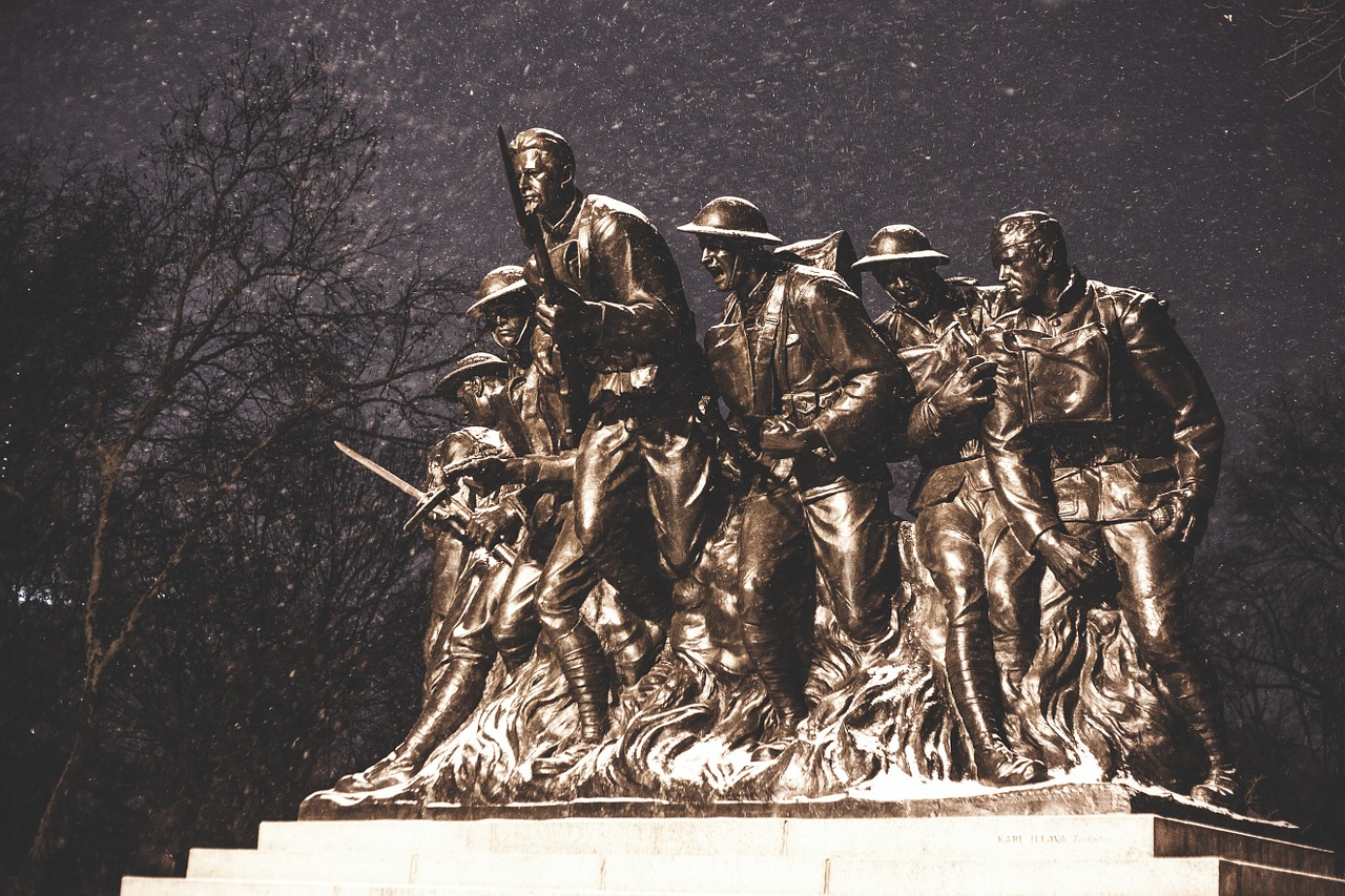 monument soldiers new york free photo