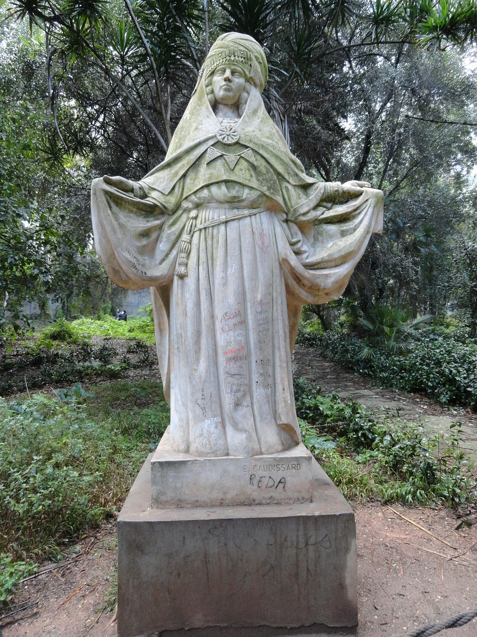 monument statue algiers free photo