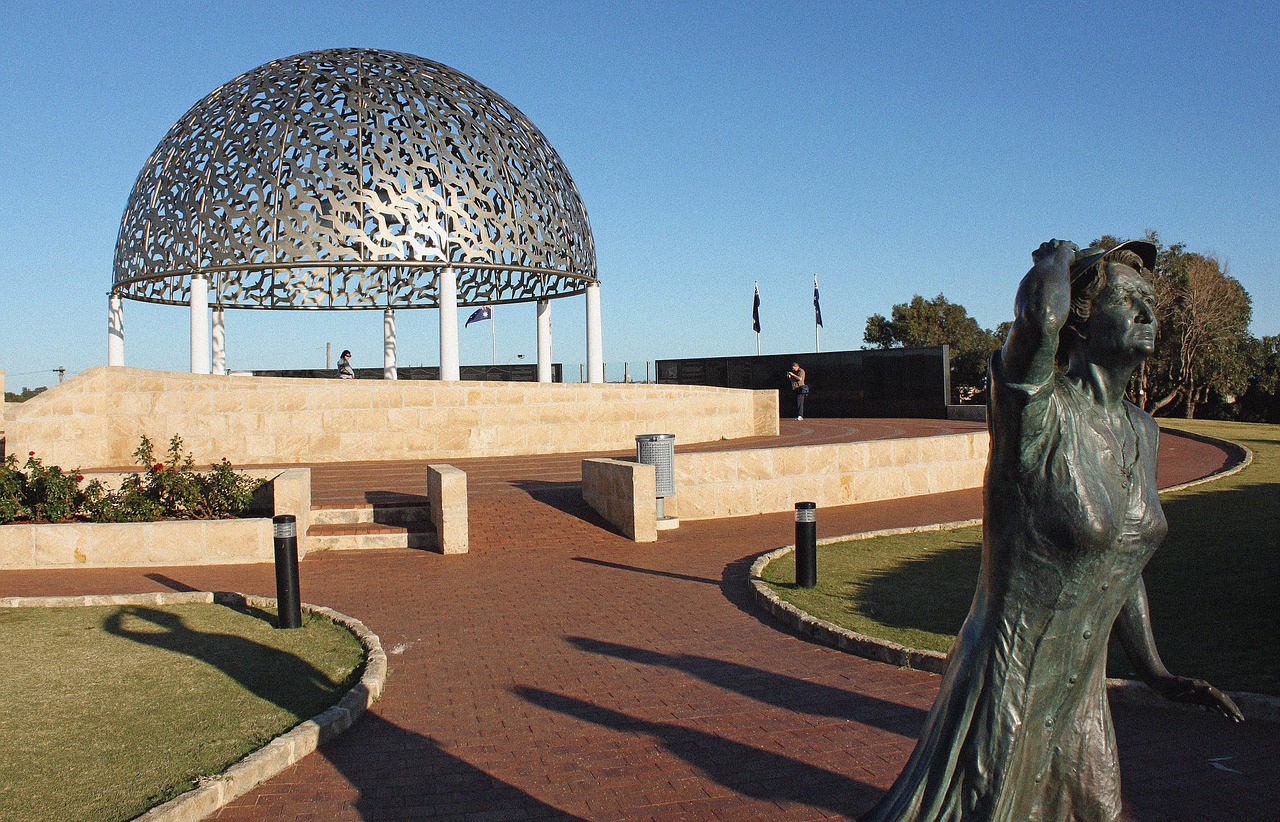 monument seafarer australia free photo