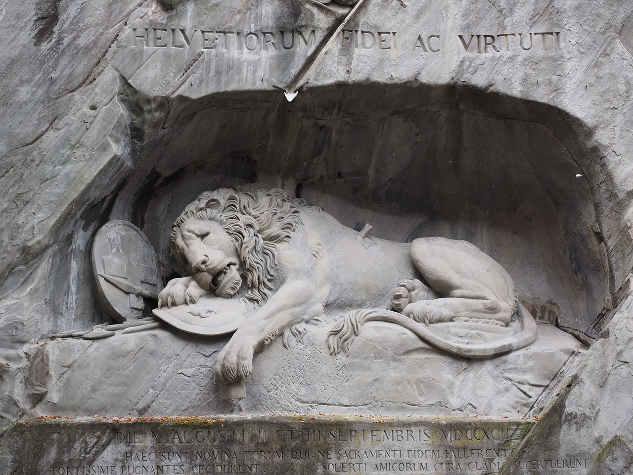 monument lion monument lion free photo