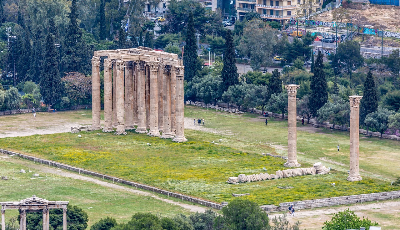 monument columns landmark free photo