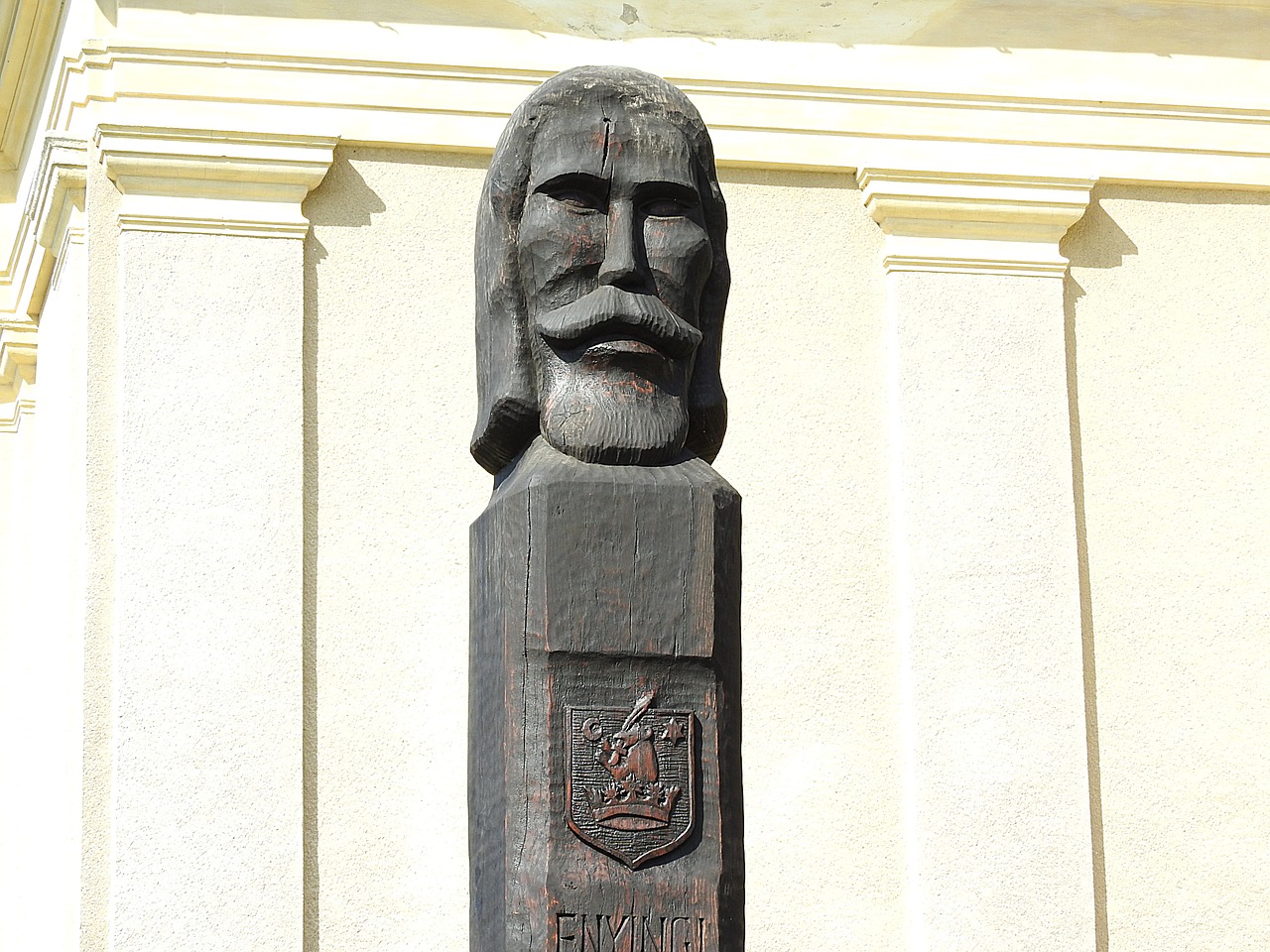 monument wood memorial carving free photo