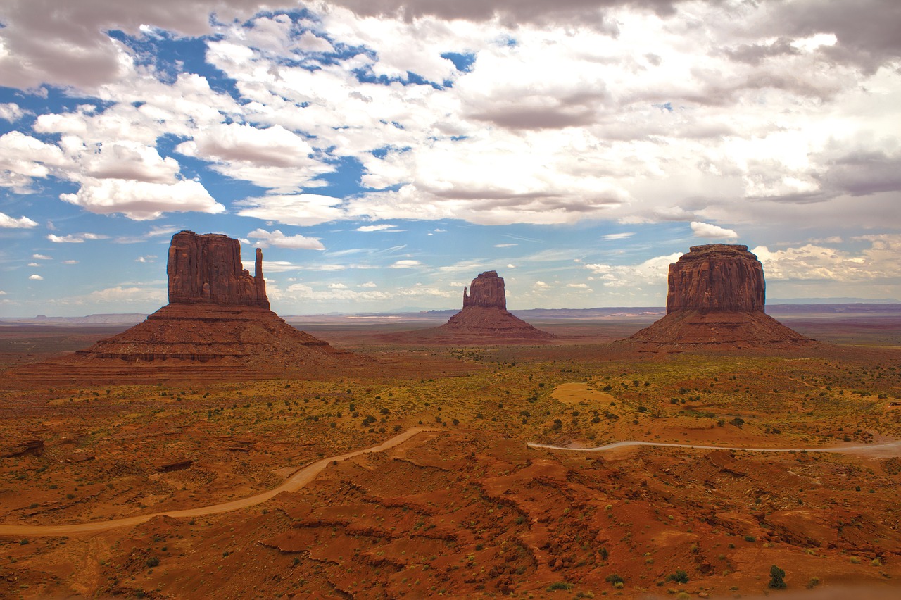 monument valley view landscape free photo