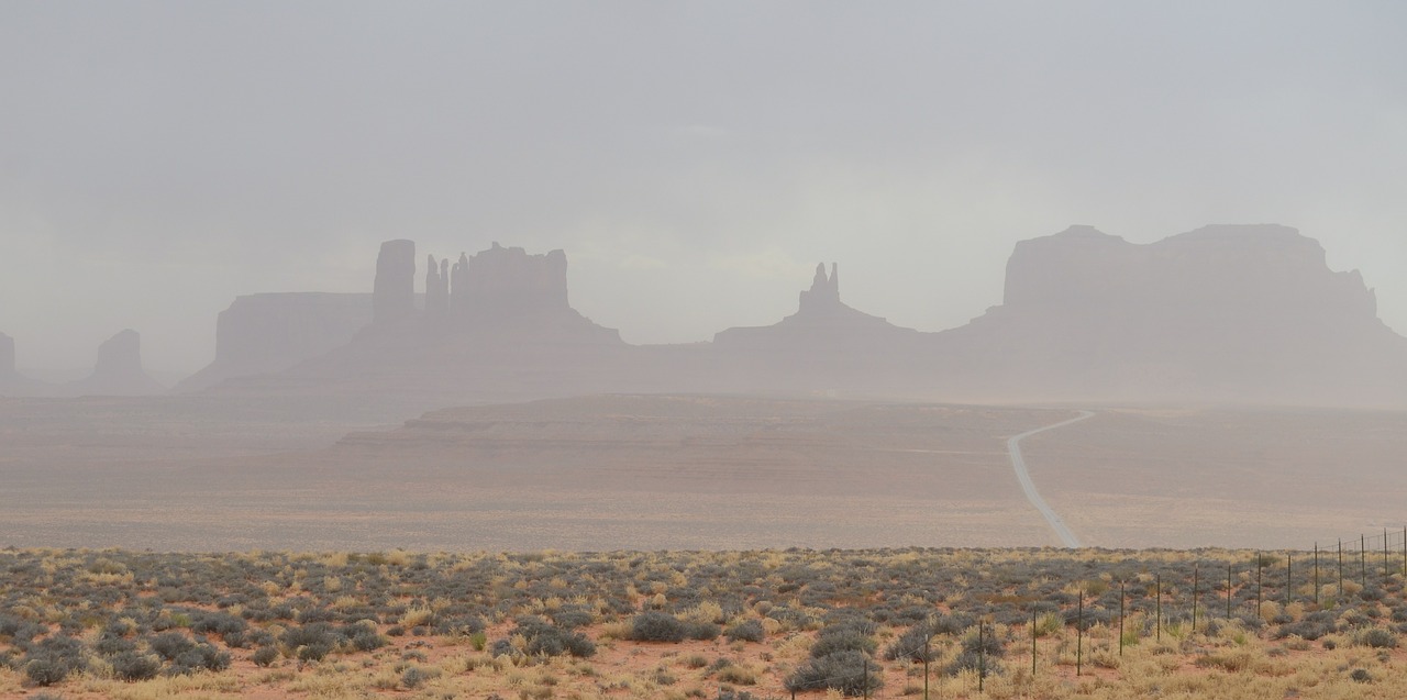 monument valley storm path free photo