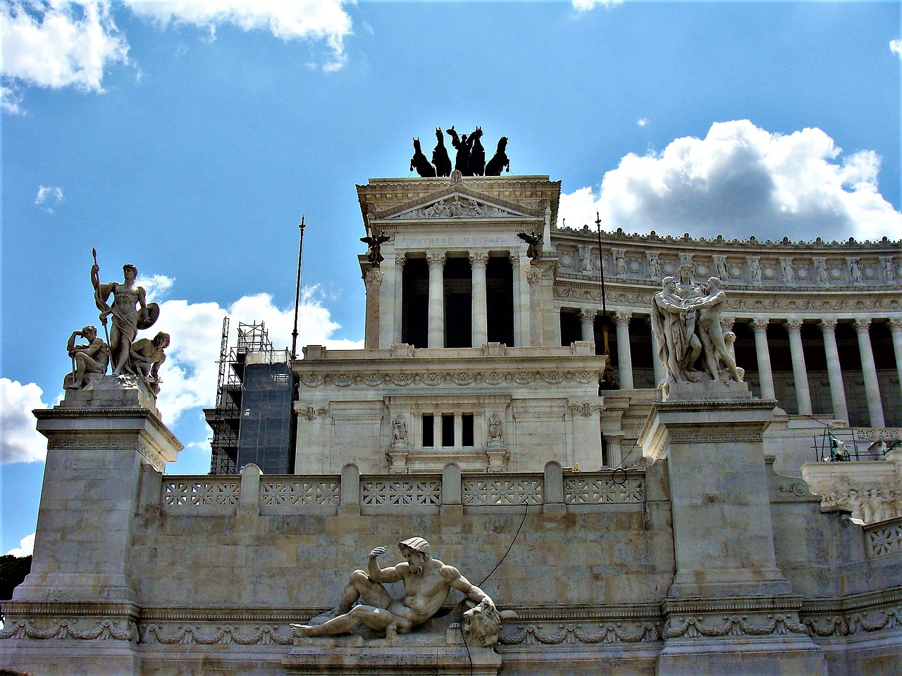 monumental monument columns free photo