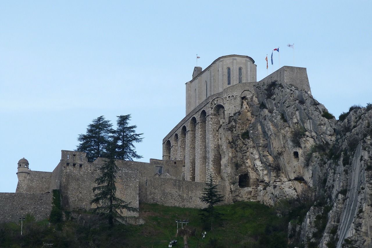 monuments castles citadel free photo