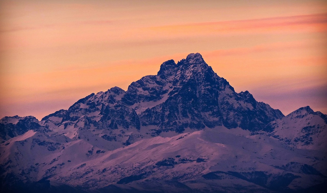 monviso piemonte italy free photo