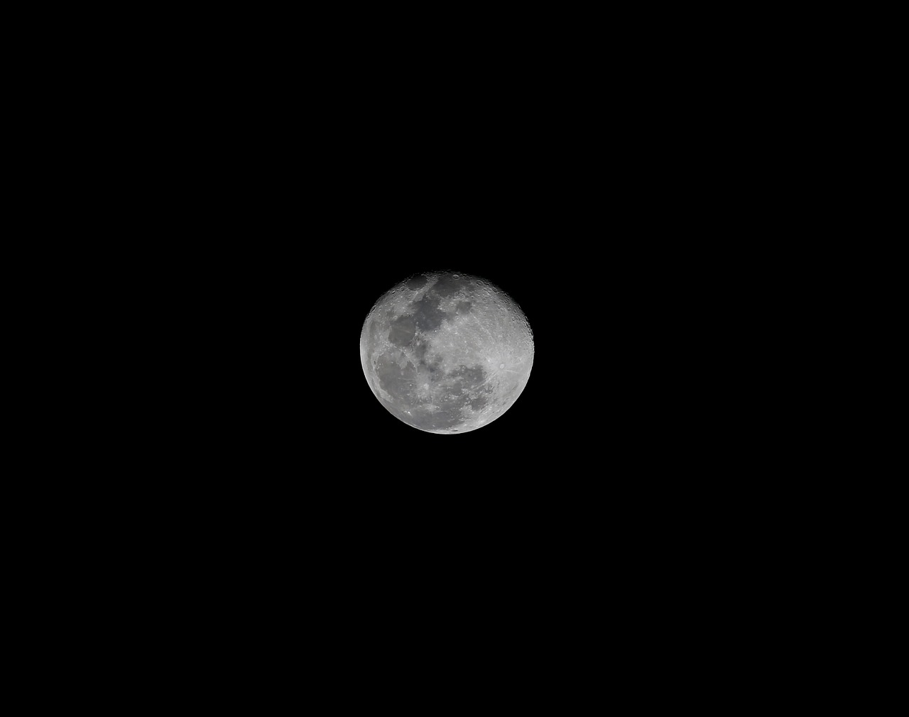 moon full dark background free photo