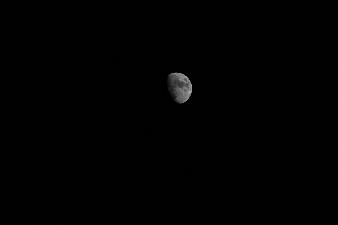 moon peace background free photo