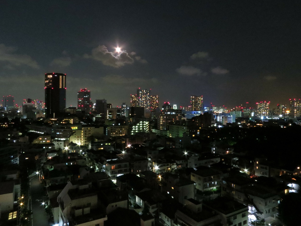 moon full moon tokyo free photo