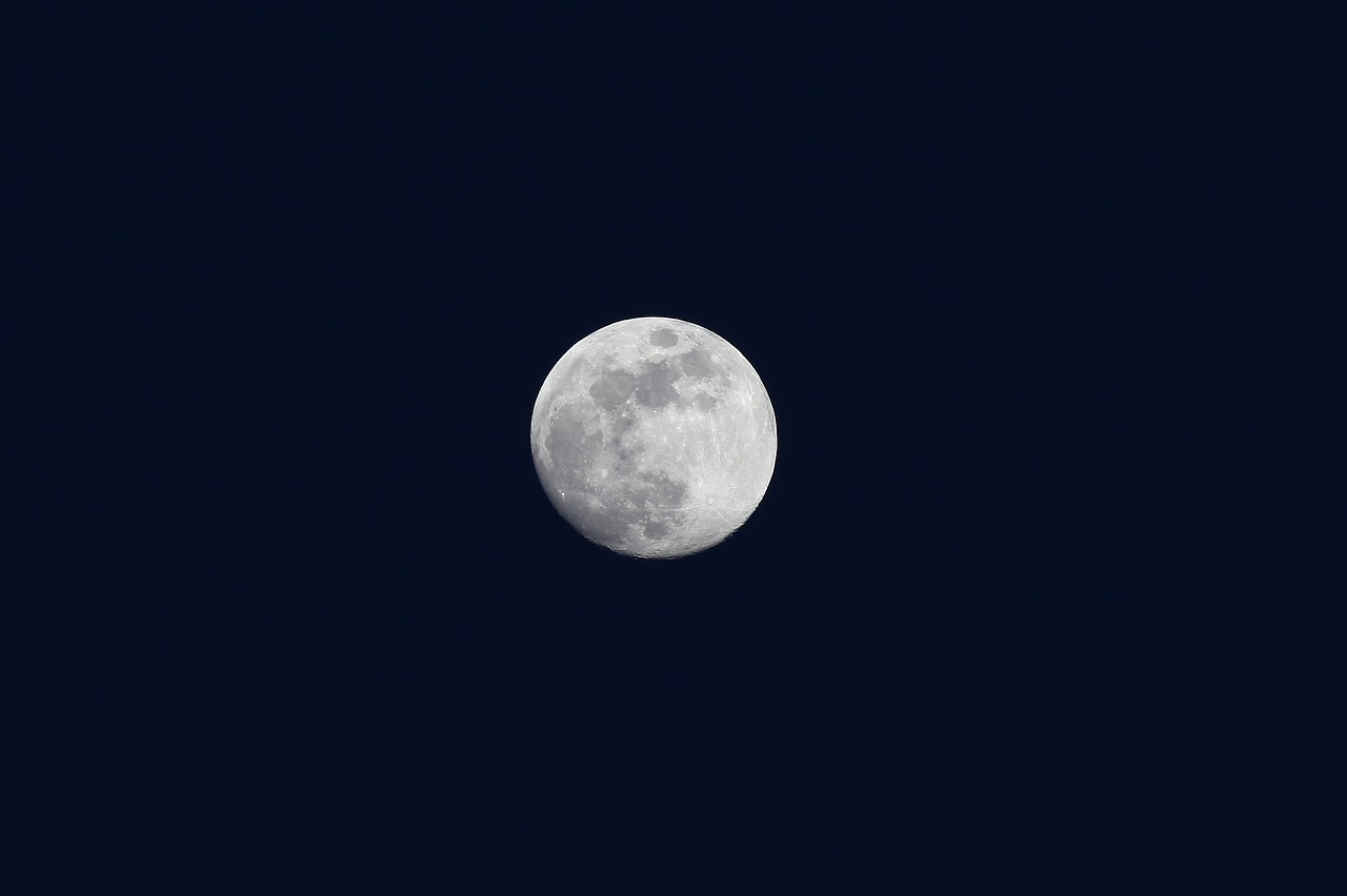 moon full moon clear sky free photo