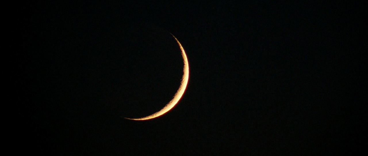 moon crescent moon sky free photo